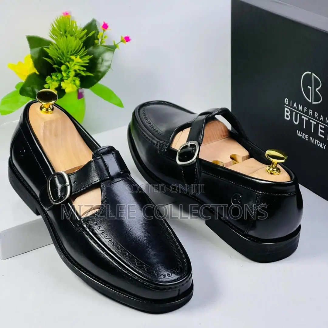 Quality Sandals Shoe for Men in 40-45