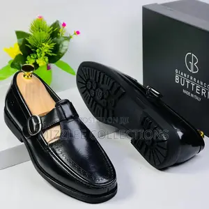 Quality Sandals Shoe for Men in 40-45