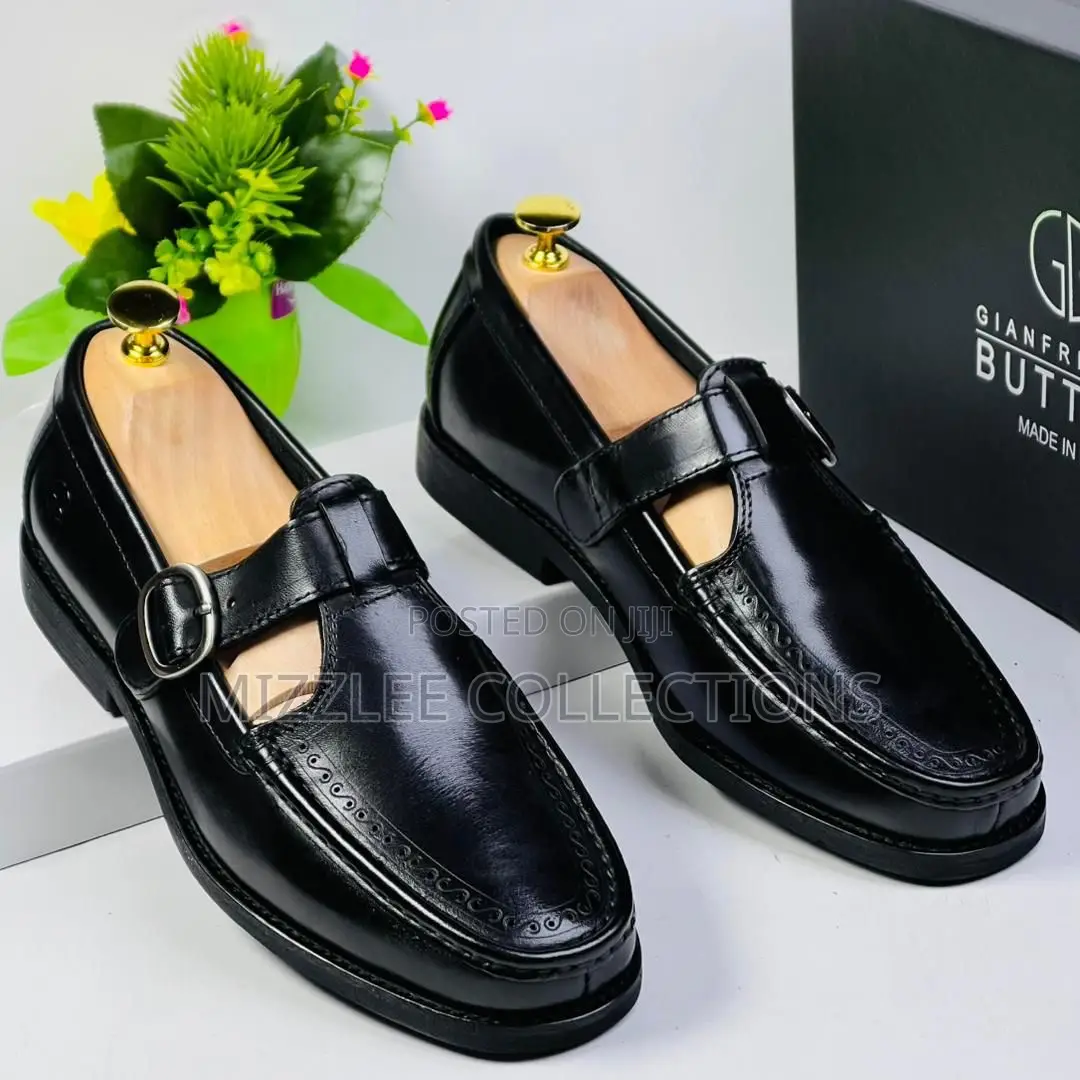 Quality Sandals Shoe for Men in 40-45