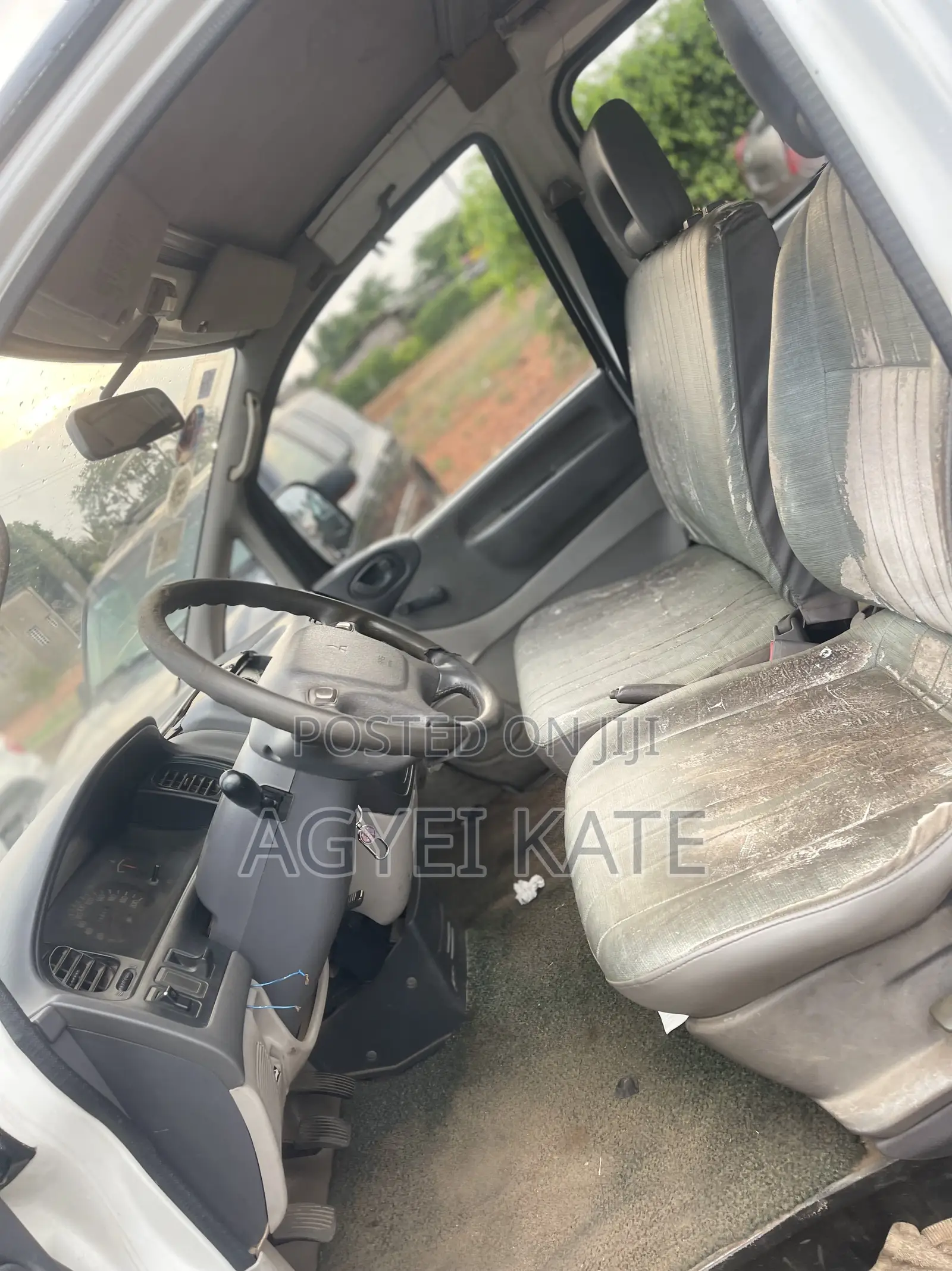 Nissan Caravan (Urvan) 2005 White