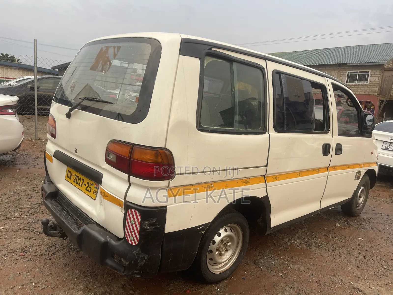 Nissan Caravan (Urvan) 2005 White