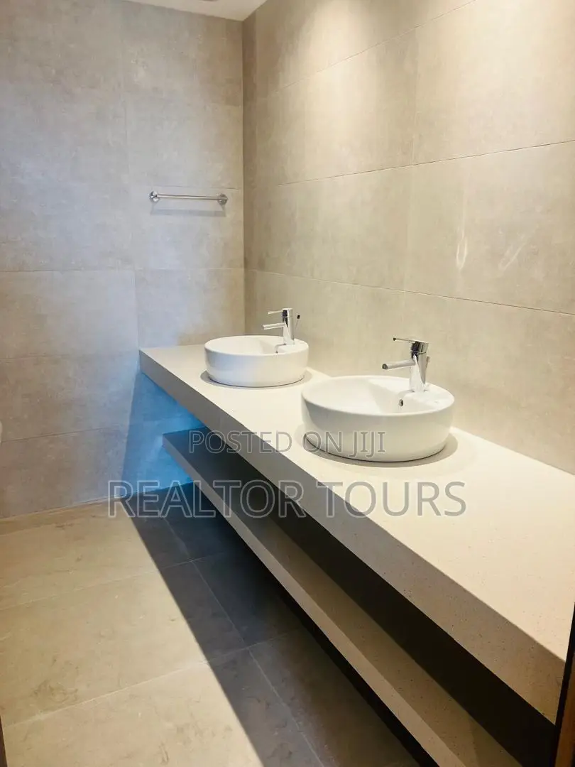 Furnished 3bdrm Apartment in Airport Residential Area for rent