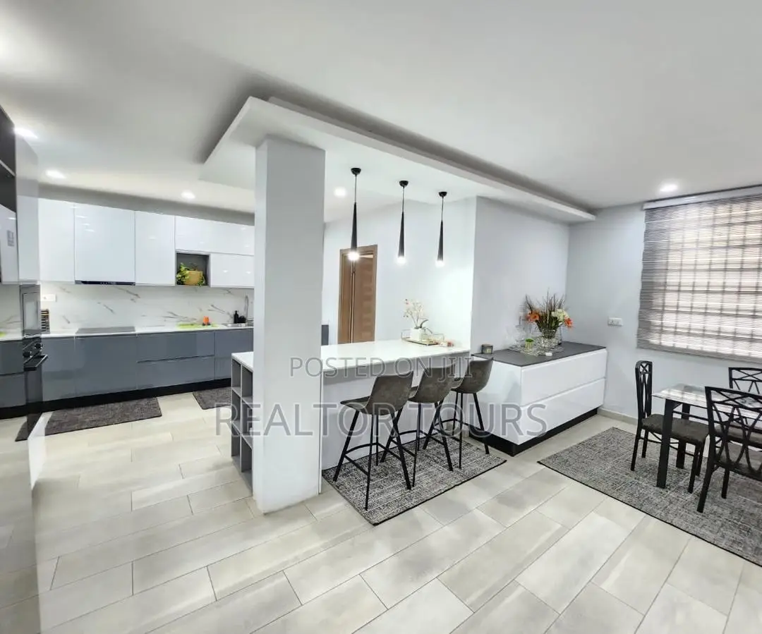 5bdrm House in Airport Residential Area for rent