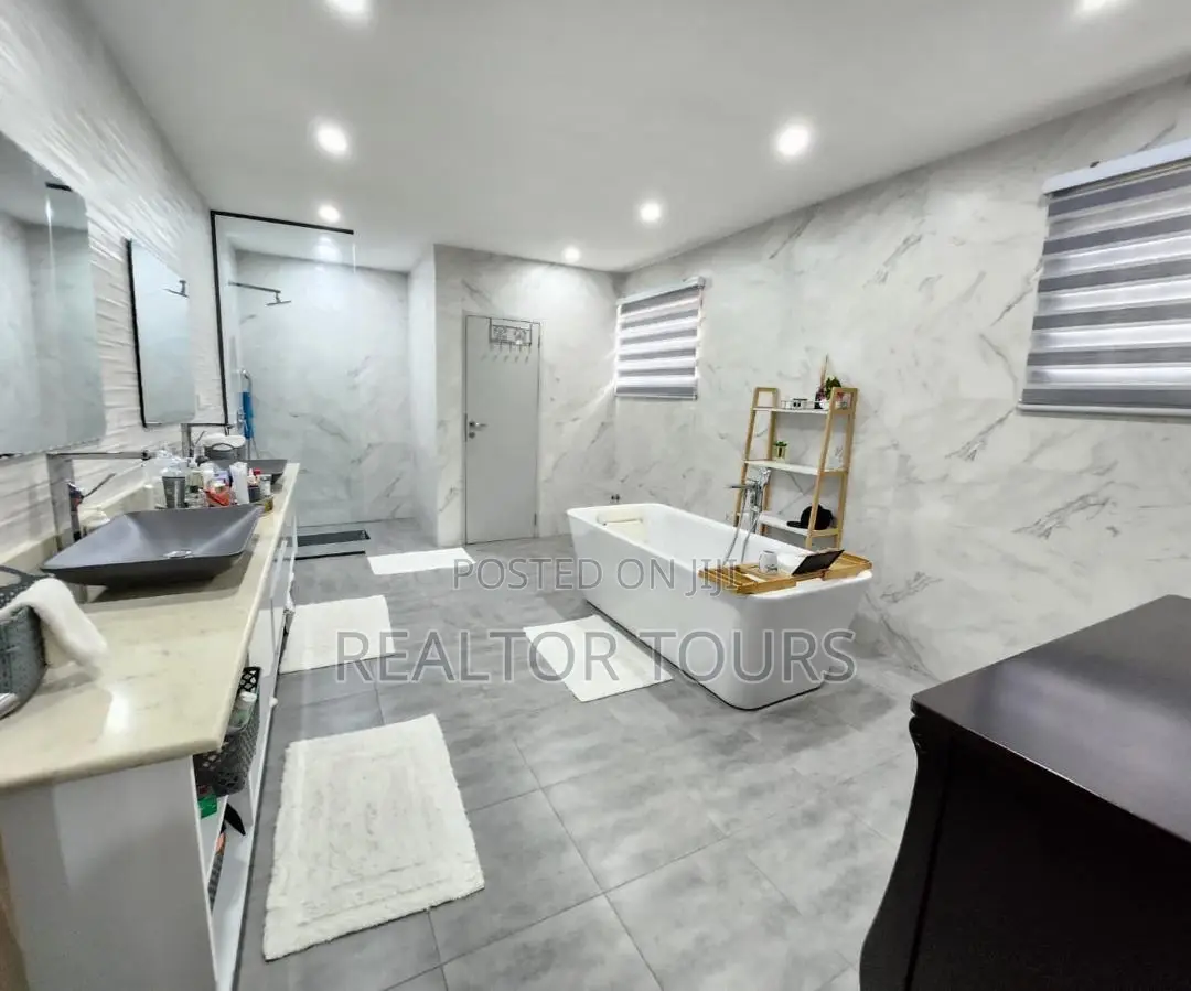 5bdrm House in Airport Residential Area for rent