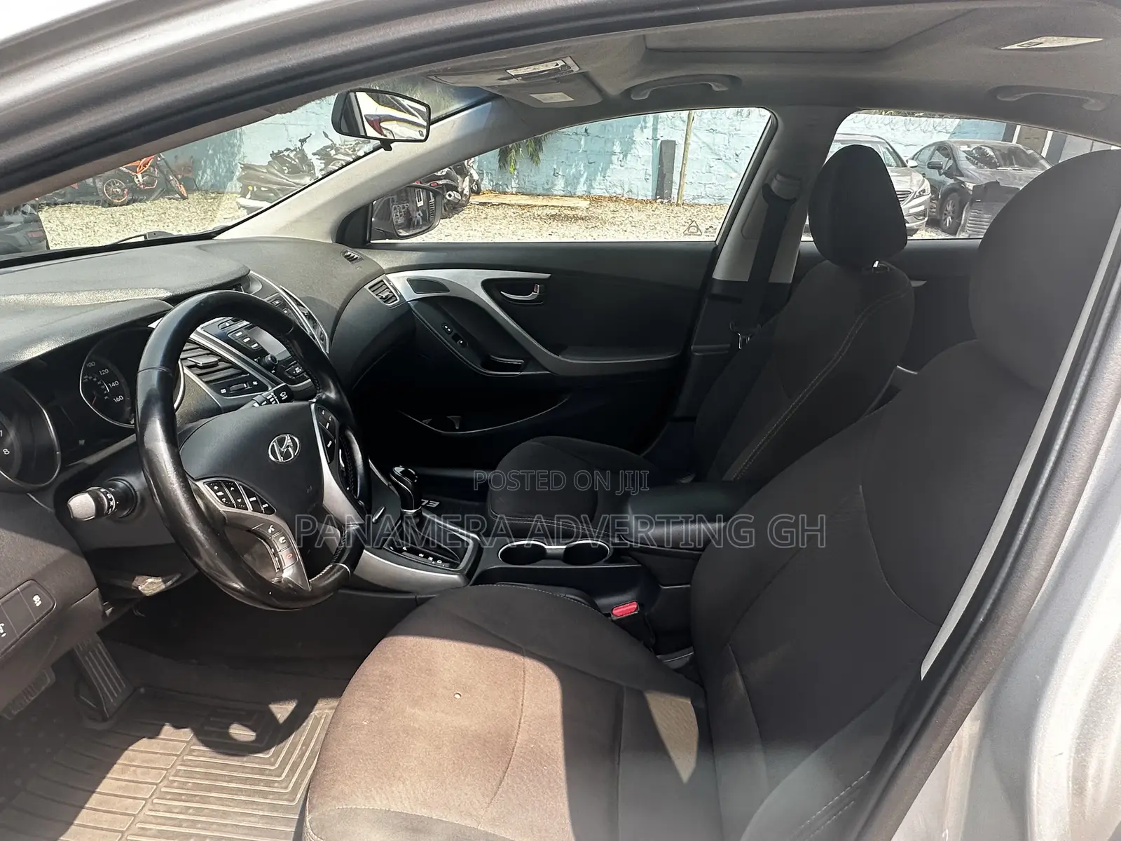 Hyundai Elantra SE Sedan FWD (1.8L 4cyl 6A) 2016 Gray