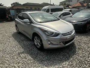 Hyundai Elantra SE Sedan FWD (1.8L 4cyl 6A) 2016 Gray