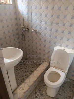 1bdrm Apartment in Kfs, West Hills Mall Area for rent