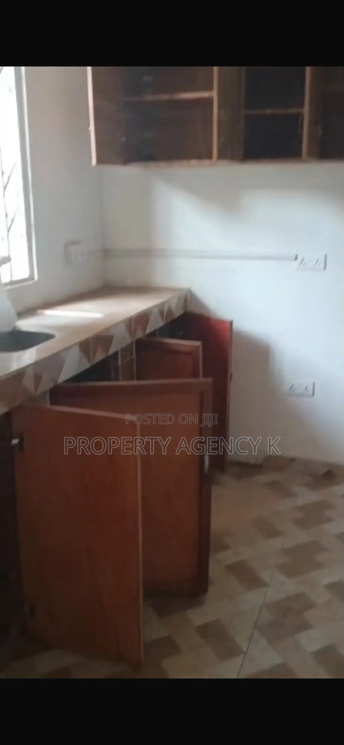 1bdrm Apartment in Kfs, West Hills Mall Area for rent