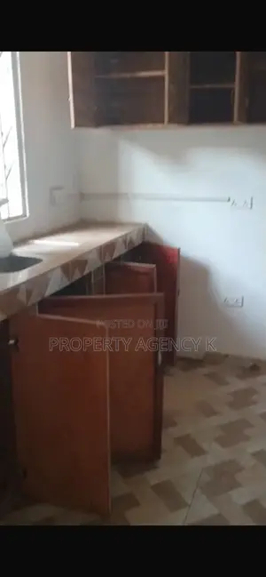 1bdrm Apartment in Kfs, West Hills Mall Area for rent