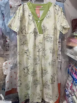 Breastfeeding/Maternity Nightie