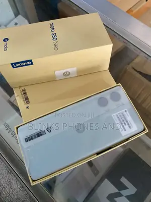 New Motorola S50 Neo 256 GB Silver