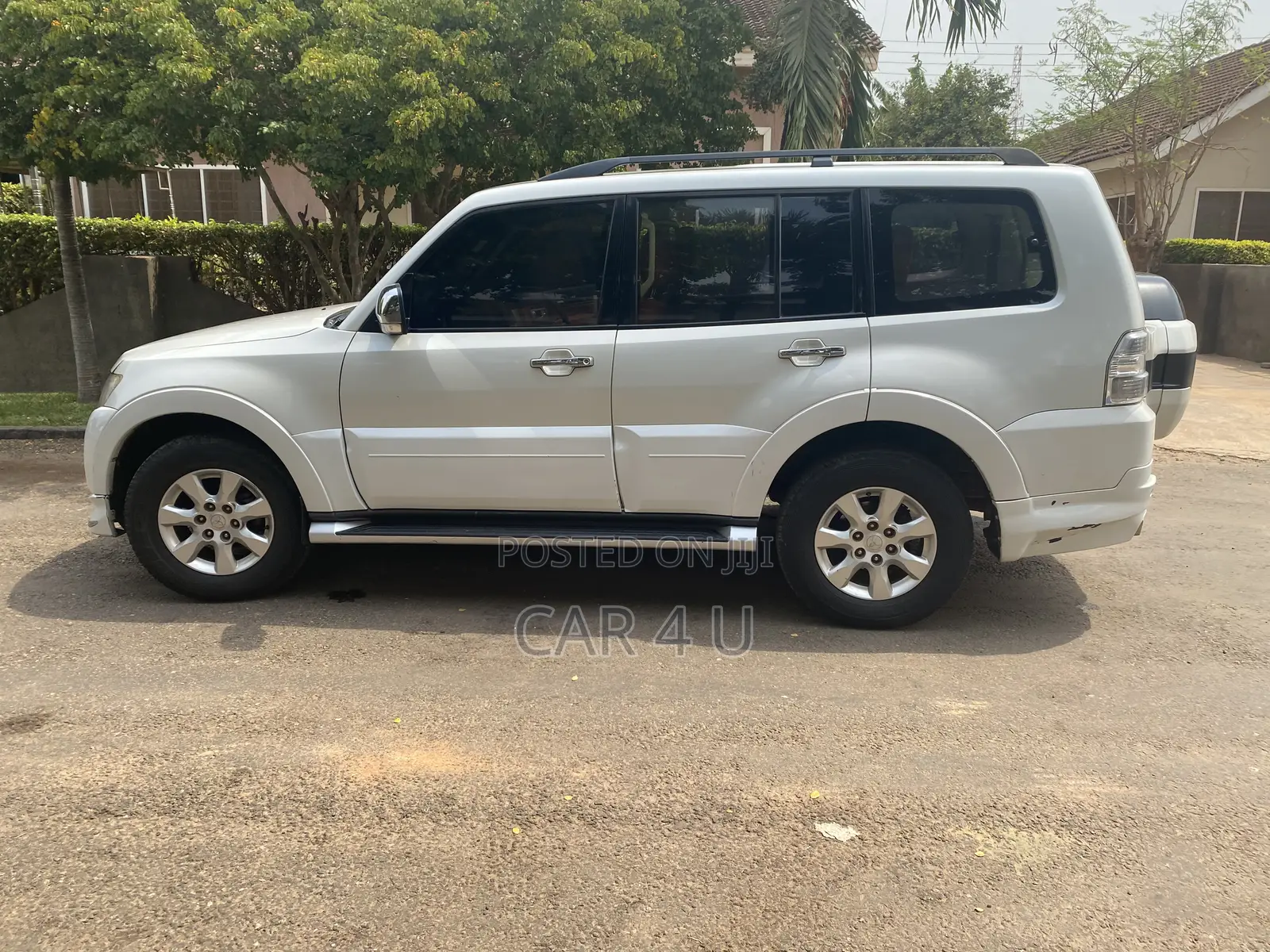 Mitsubishi Pajero V80 3.5 V6 GL/GLS 2017 White