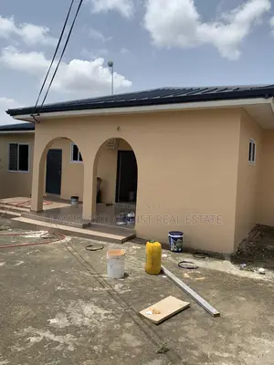 2bdrm Apartment in Lasisi And Christ, Amasaman for rent