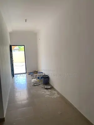 2bdrm Apartment in Lasisi And Christ, Amasaman for rent