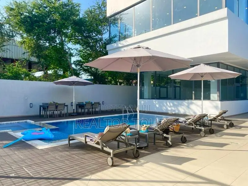 4bdrm Townhouse / Terrace in Cantonments for rent