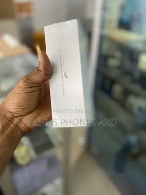 New Motorola PRO 8 GB Silver