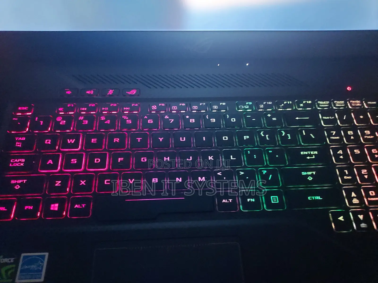 Laptop Asus ROG Strix G17 16GB Intel Core i7 SSD 1T