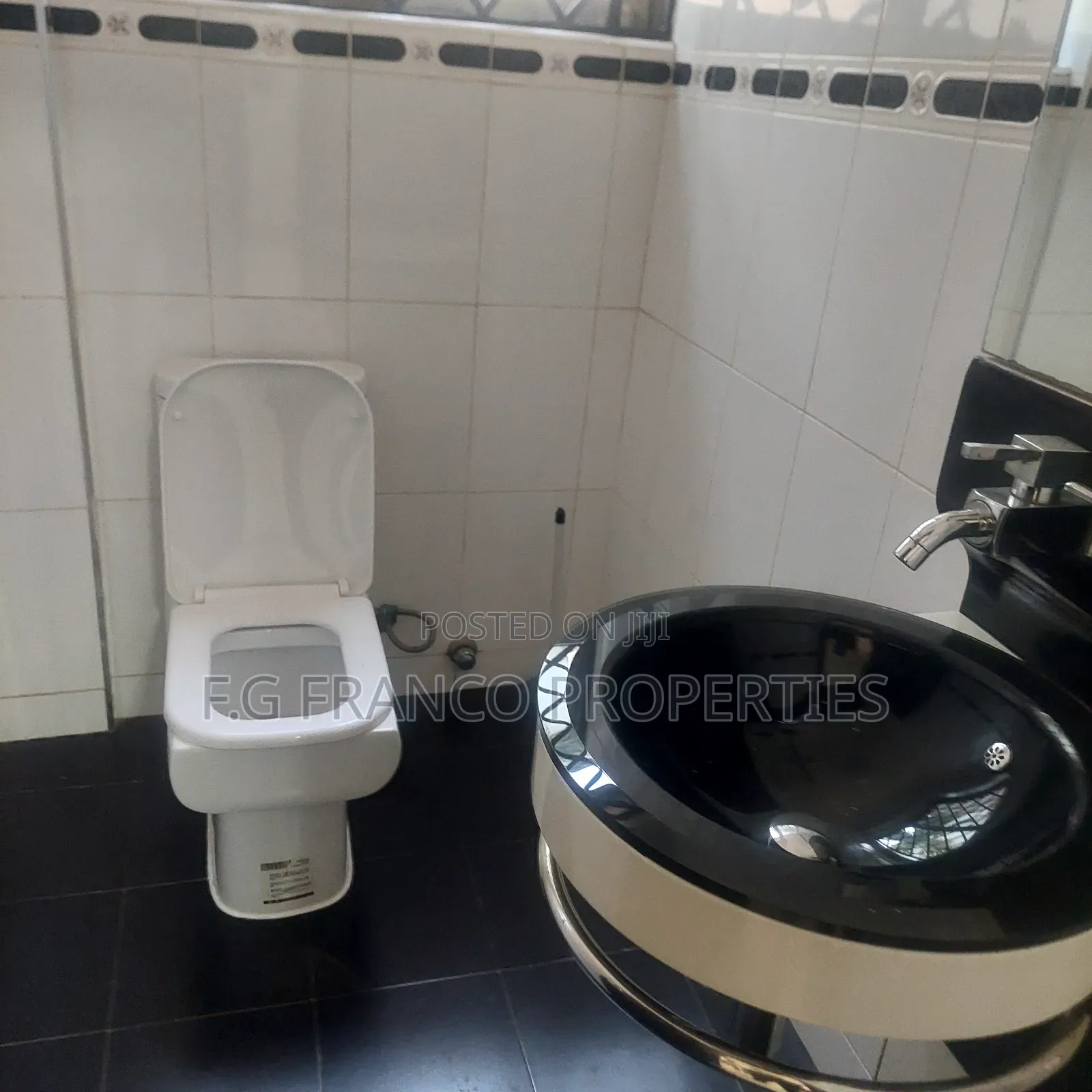 4bdrm House in Kg Franco Properties, Airport Residential Area for rent