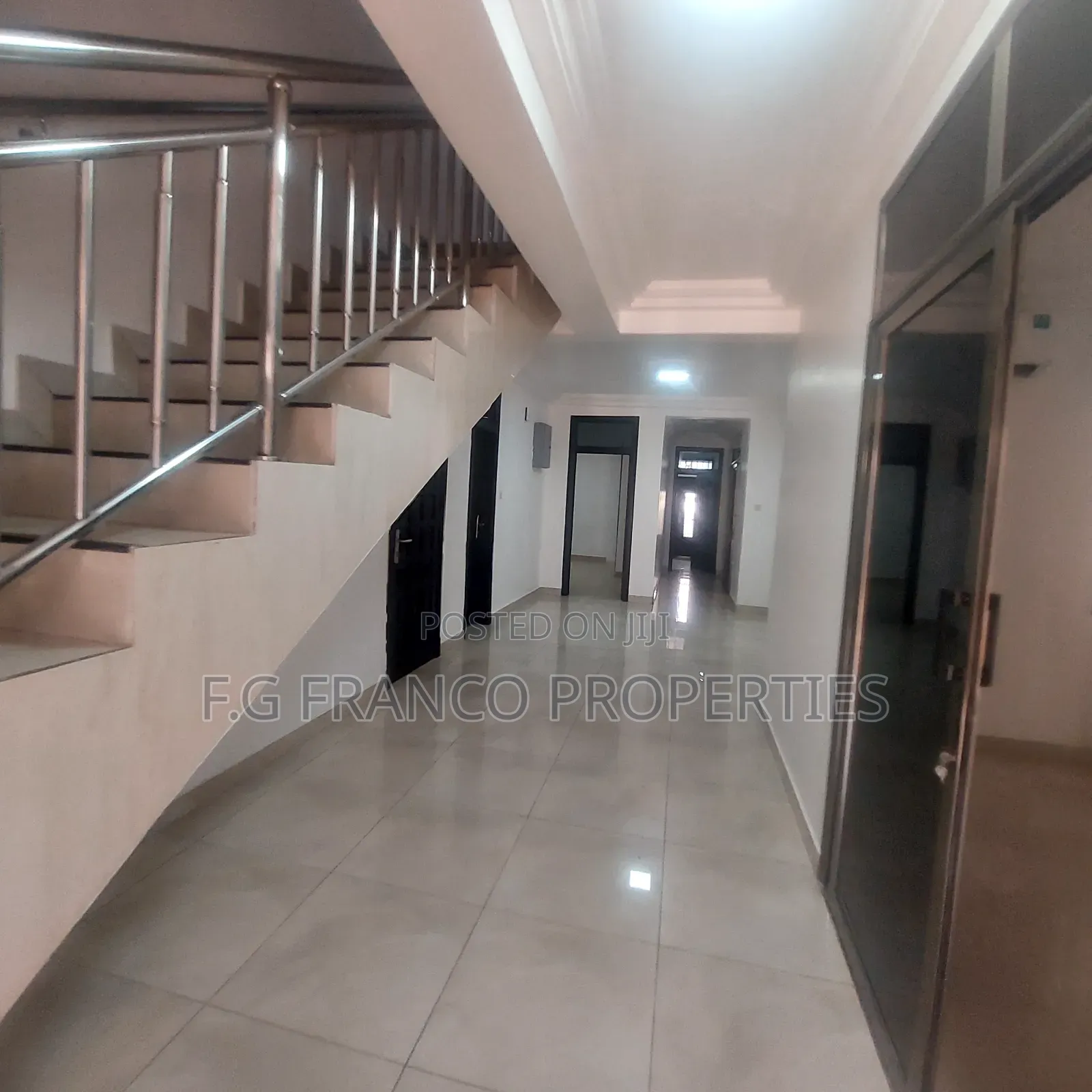 4bdrm House in Kg Franco Properties, Airport Residential Area for rent