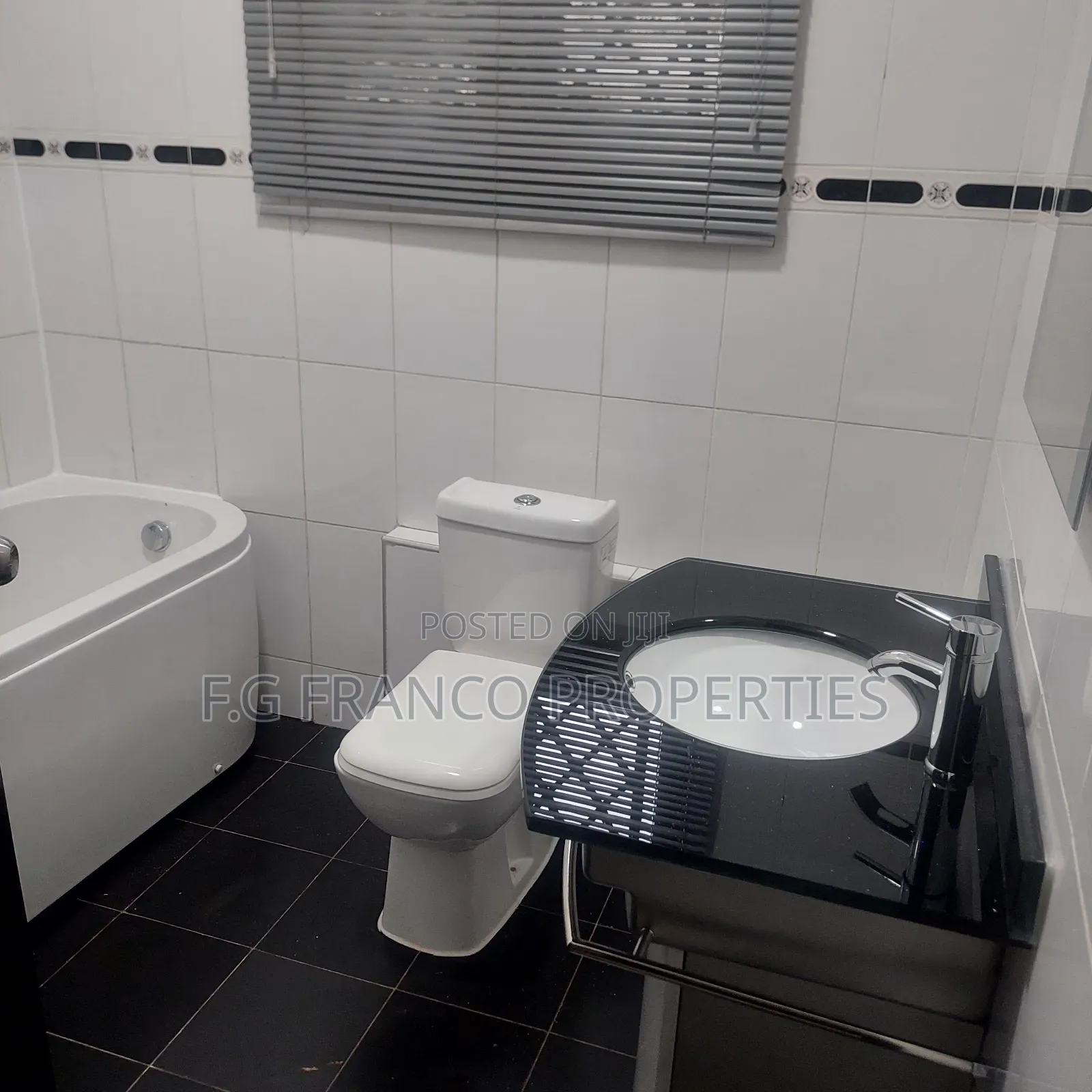 4bdrm House in Kg Franco Properties, Airport Residential Area for rent