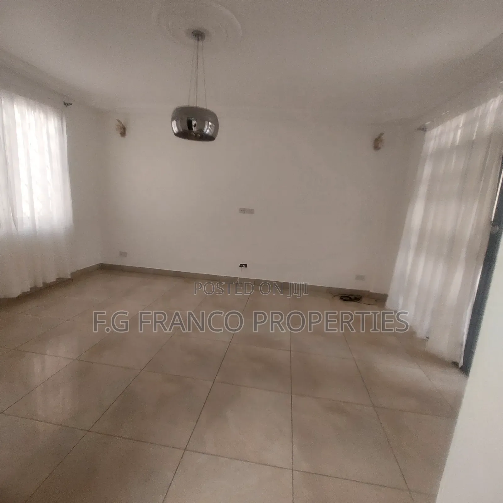 4bdrm House in Kg Franco Properties, Airport Residential Area for rent