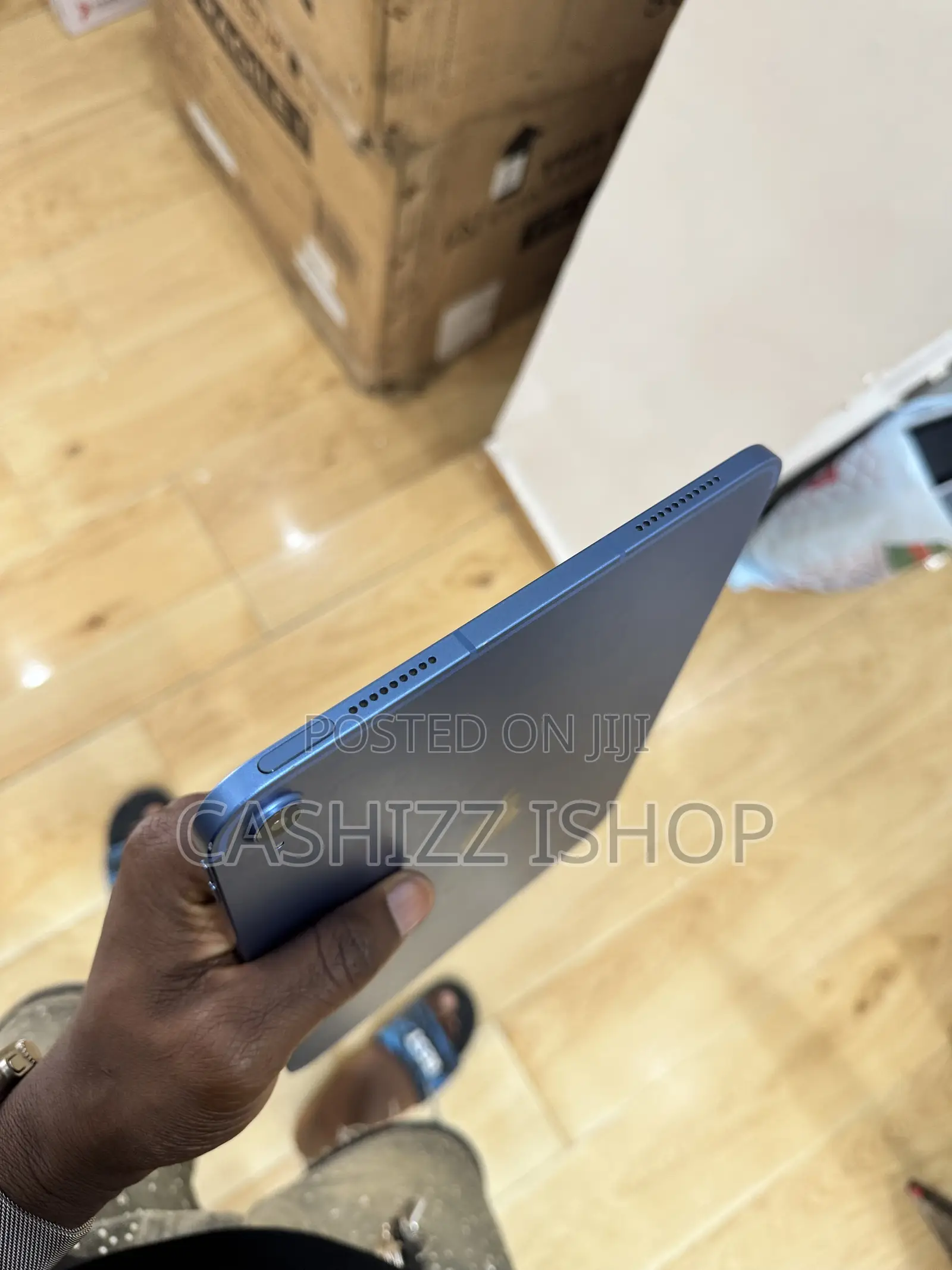 New Apple iPad (2025) 128 GB Silver