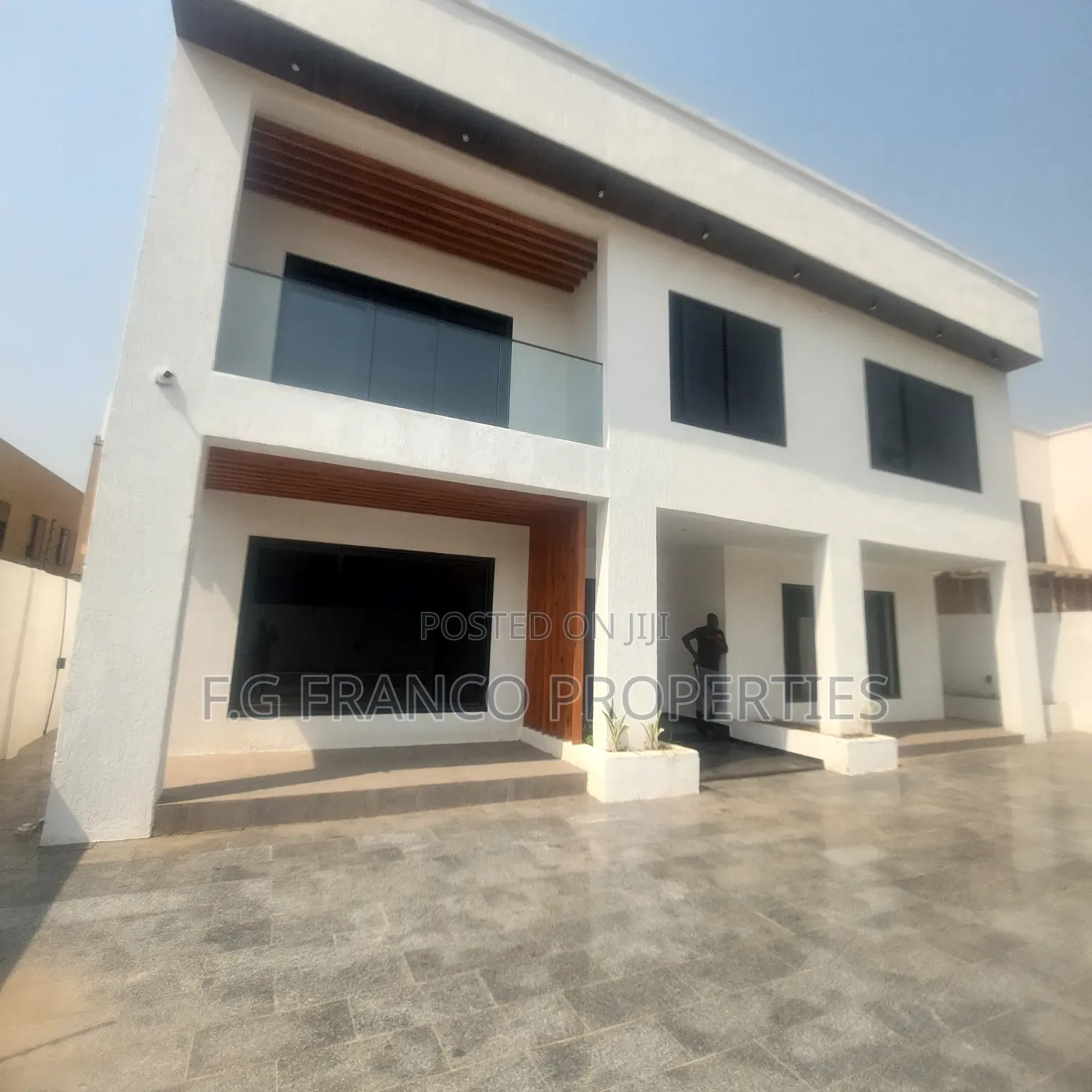 5bdrm House in Kg Franco Properties, Airport Residential Area for sale