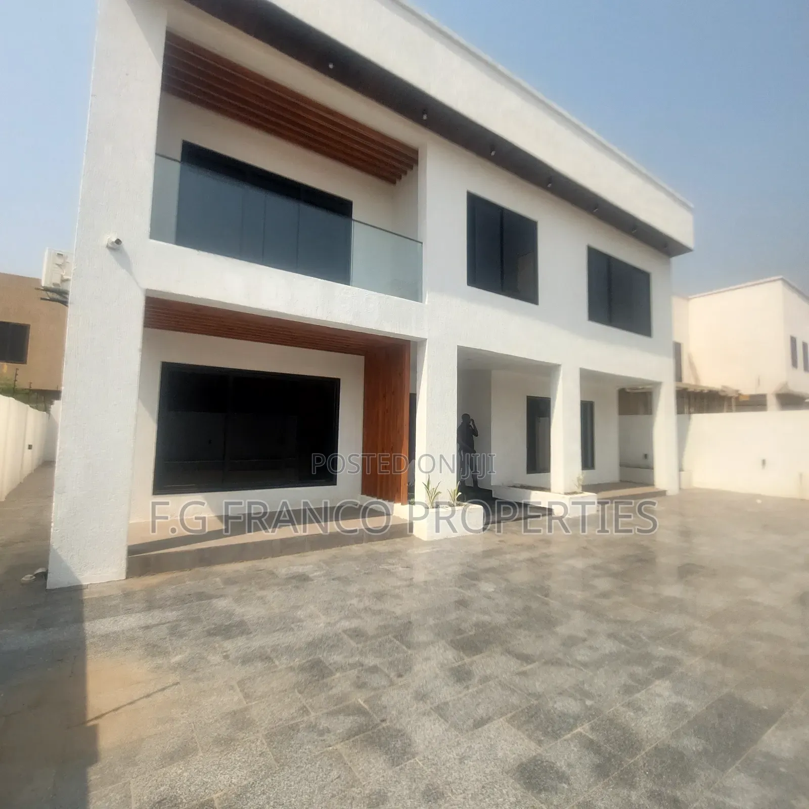 5bdrm House in Kg Franco Properties, Airport Residential Area for sale