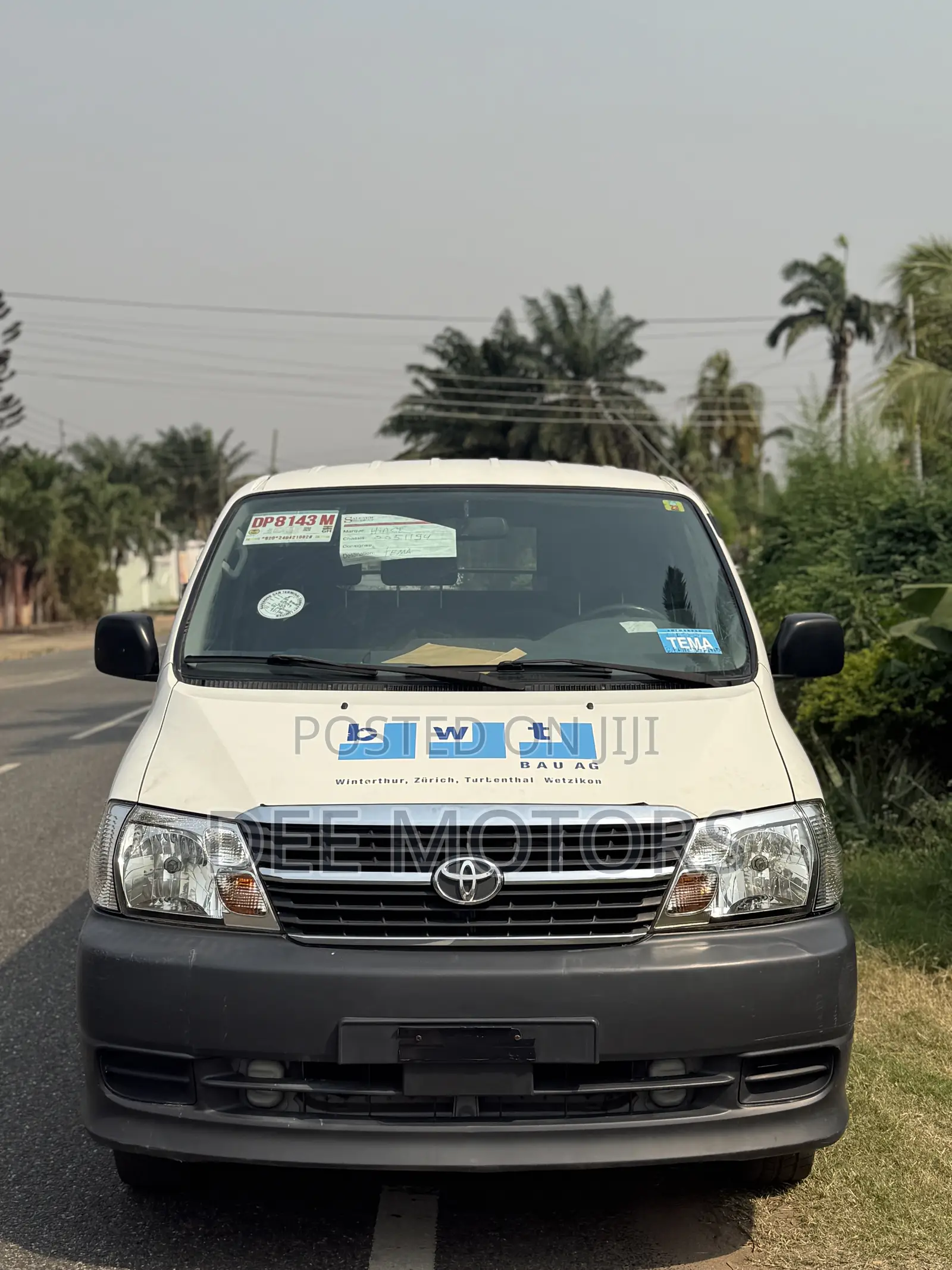 Toyota HiAce 2013 White