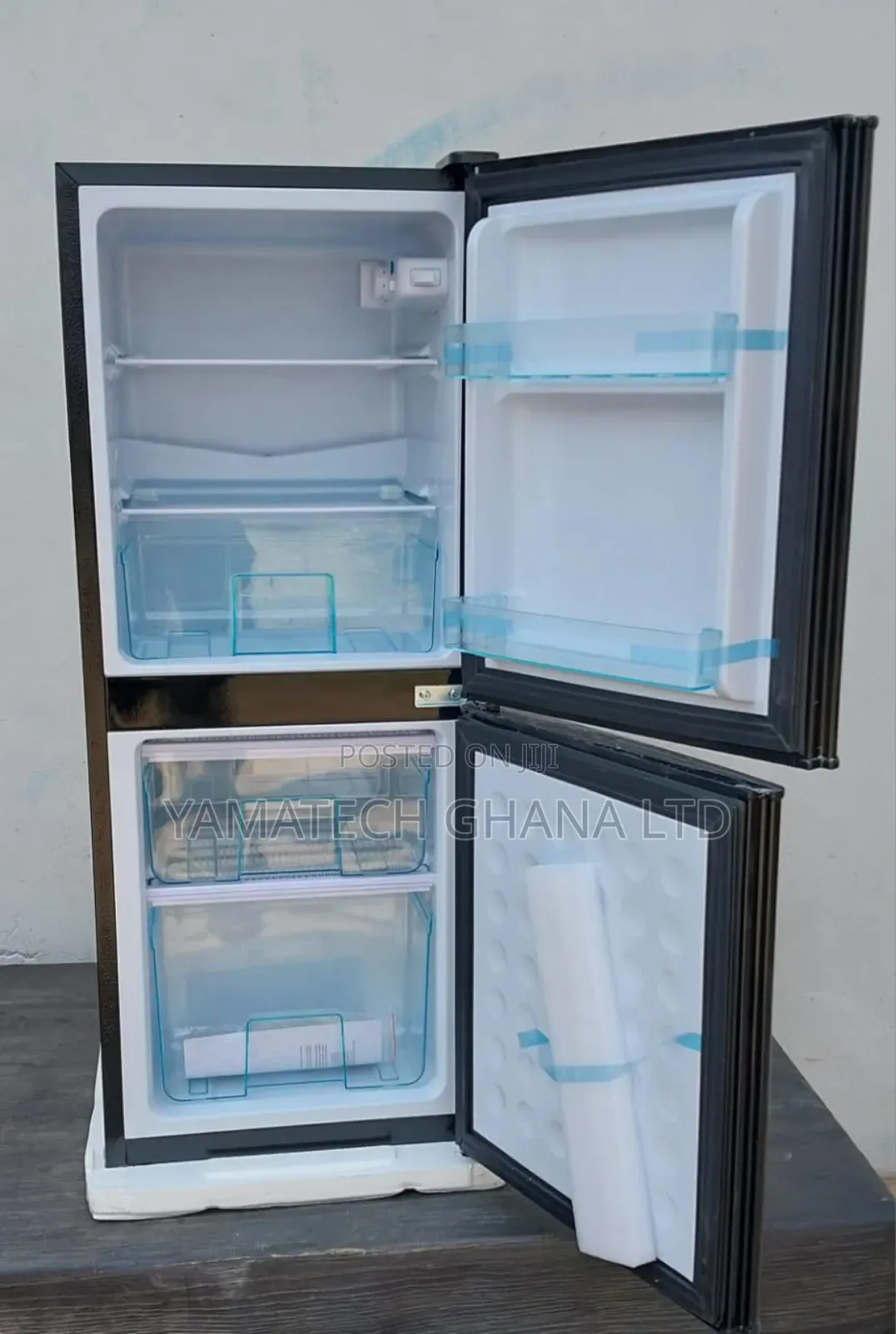 Nasco 106 Litre Black Fridge With Bottom Freezer
