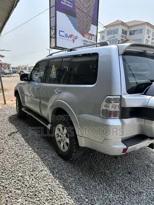 Mitsubishi Pajero V90 2.8 GLS/GLX 2017 Silver
