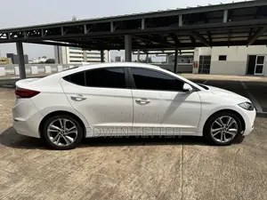 Hyundai Avante 2018 White