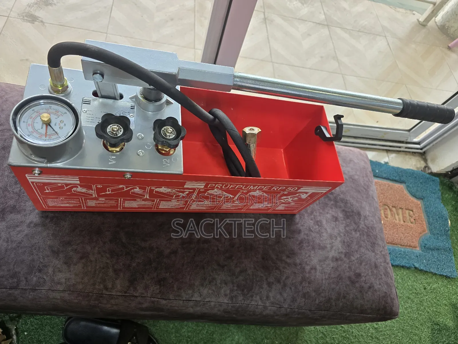 Pressure Hand Pump