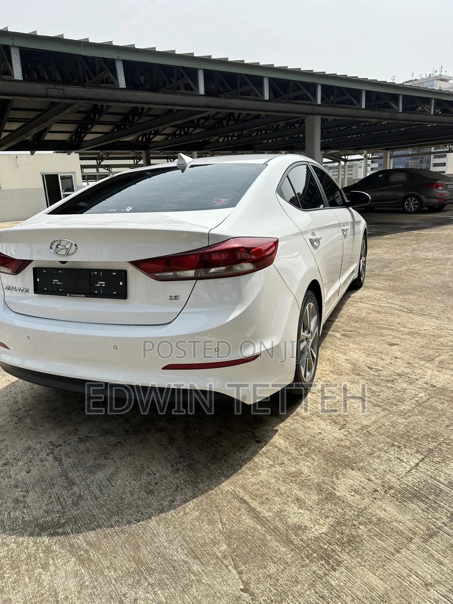 Hyundai Avante 2018 White
