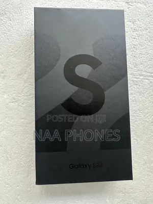 New Samsung Galaxy S22 5G 128 GB Black