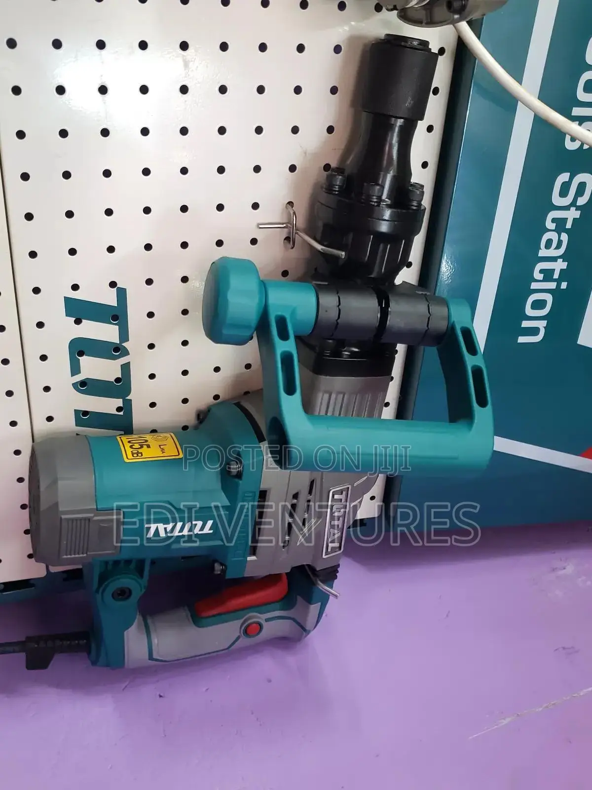 Total 1300w Demolition Breaker