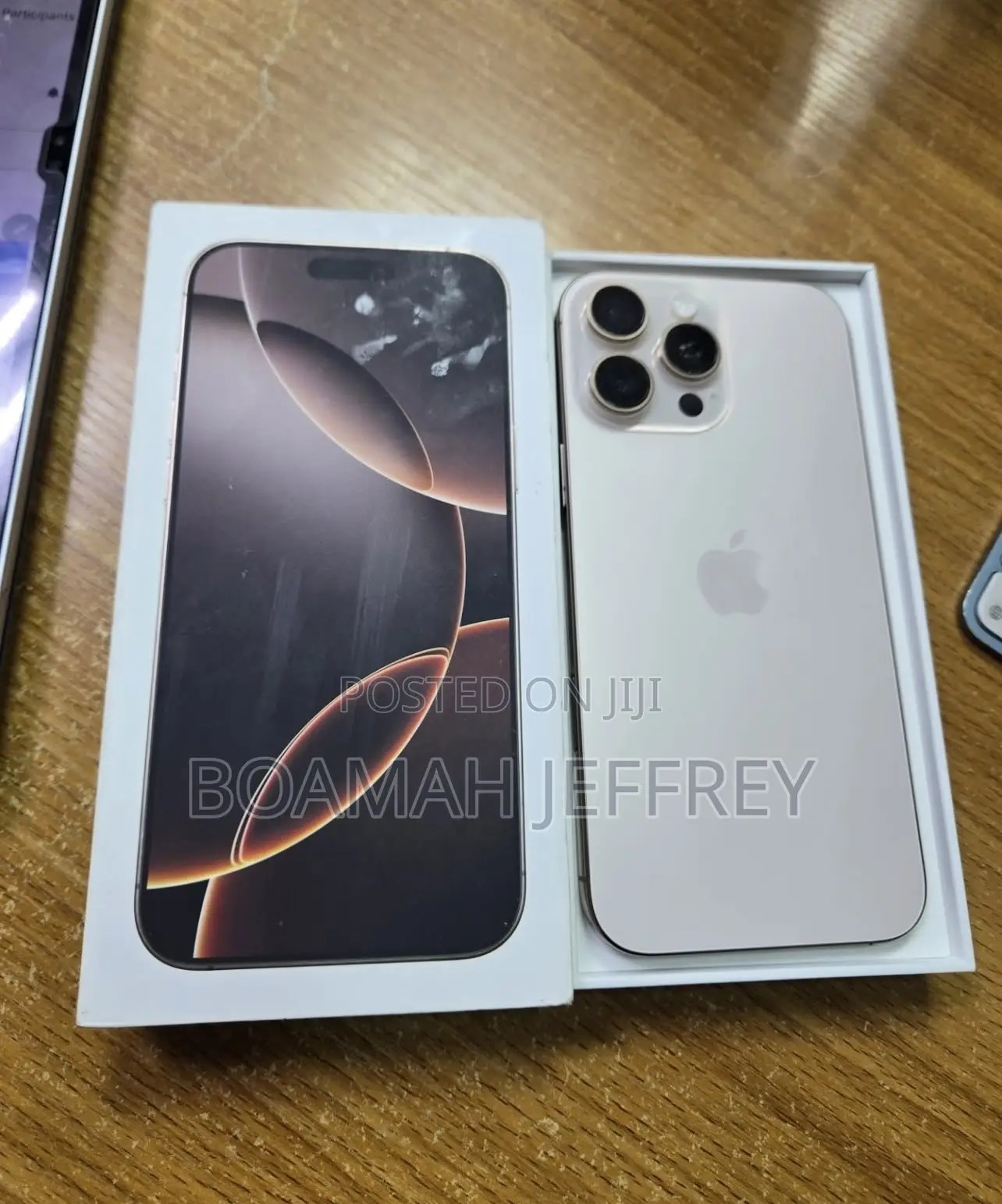 Apple iPhone 16 Pro Max 256 GB Gold