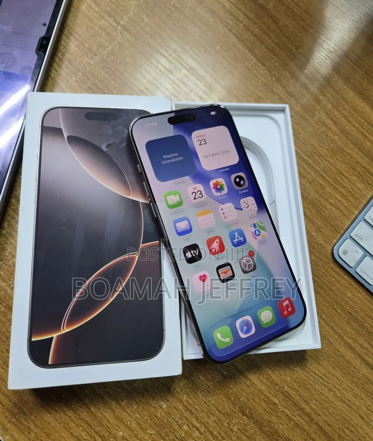 Apple iPhone 16 Pro Max 256 GB Gold