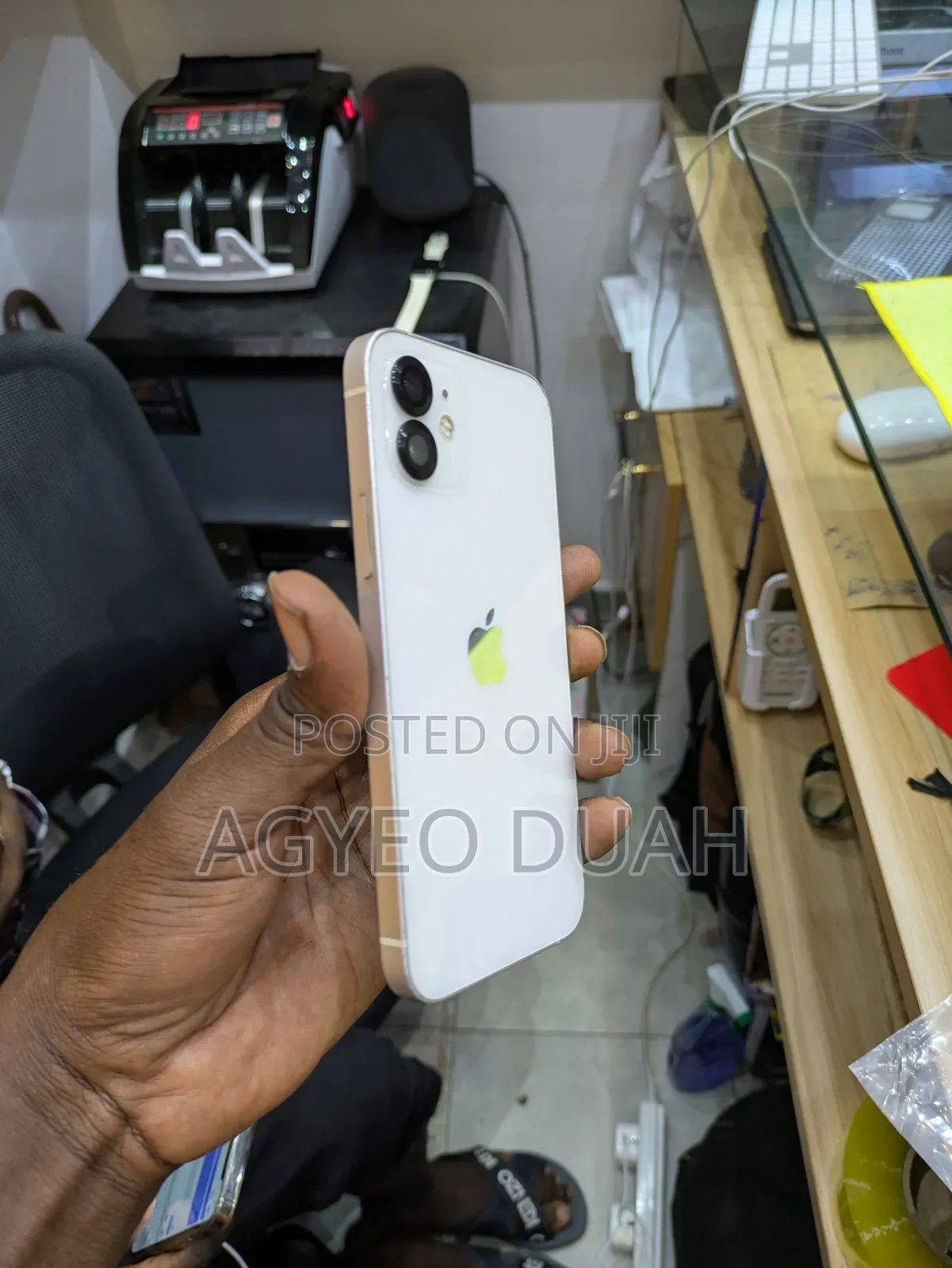 Apple iPhone 12 64 GB White
