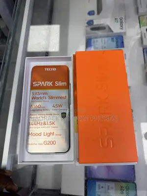 New Tecno Spark Slim 256 GB Silver