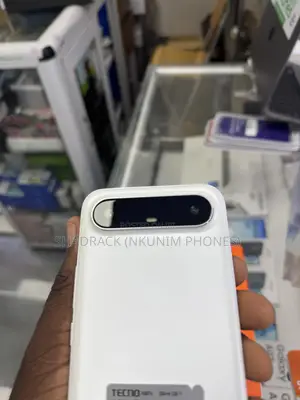New Tecno Spark Slim 256 GB Silver