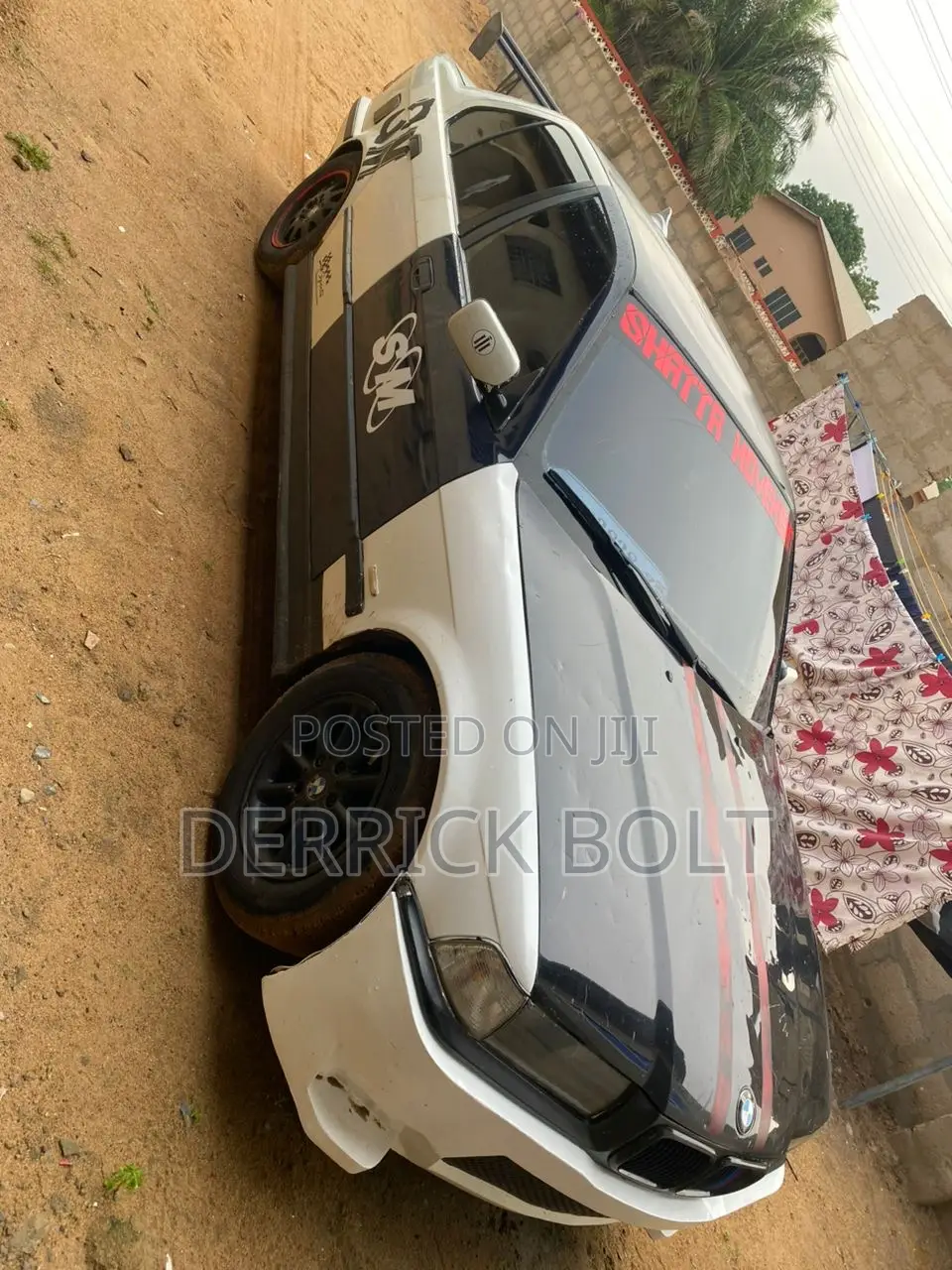 BMW 328i 2000 White