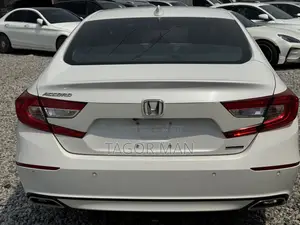 Honda Accord Touring 2.0T 2021 White