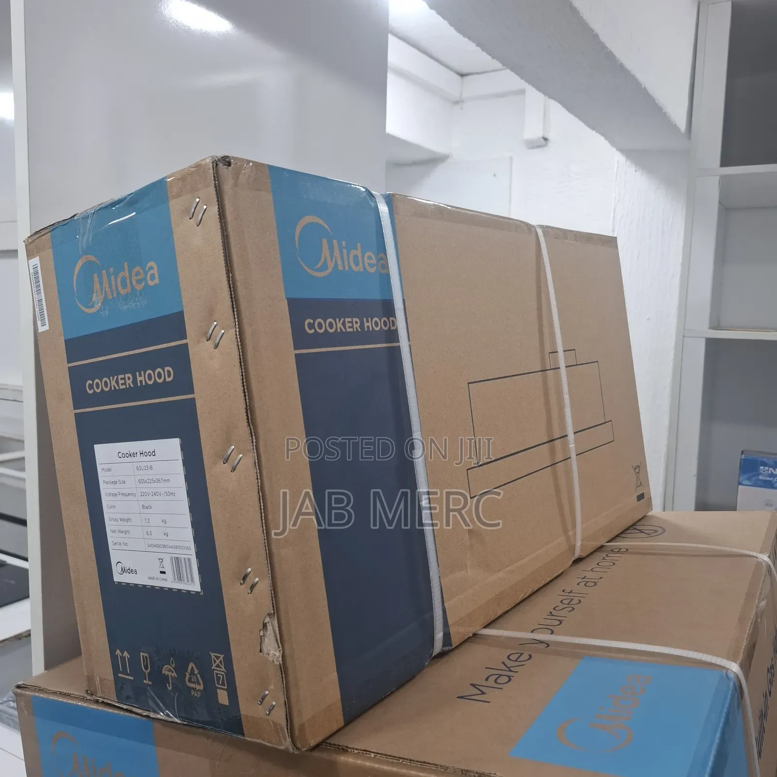Black Under Cabinet Extractor Hood 60cm Midea With Filters and Lights