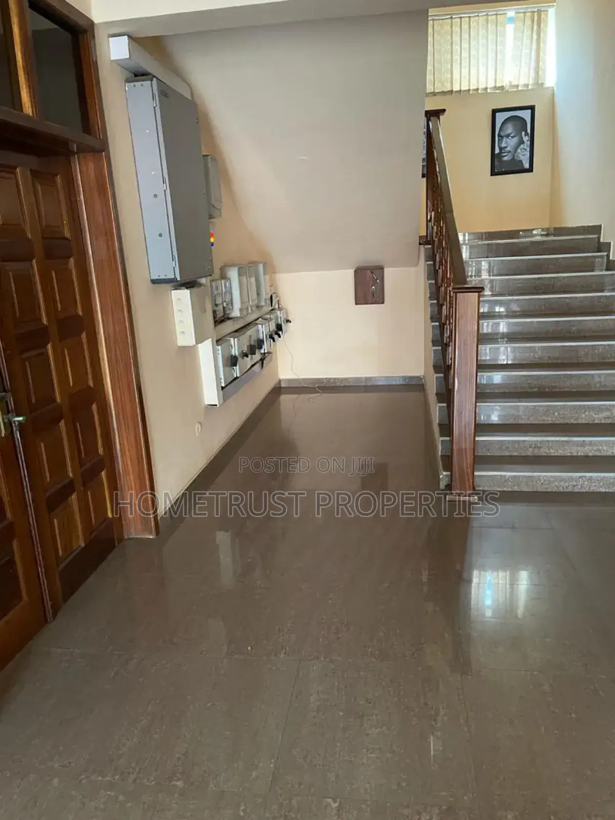 Furnished 3bdrm Apartment in Hometrust, Abelemkpe for rent
