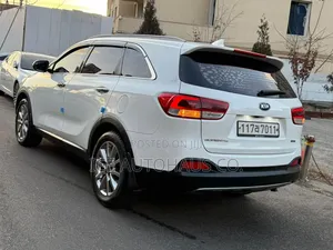 Kia Sorento 2015 White