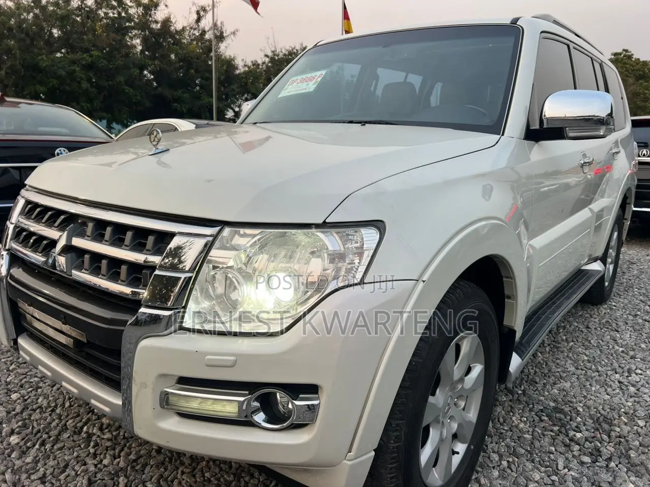 Mitsubishi Pajero 2017 White