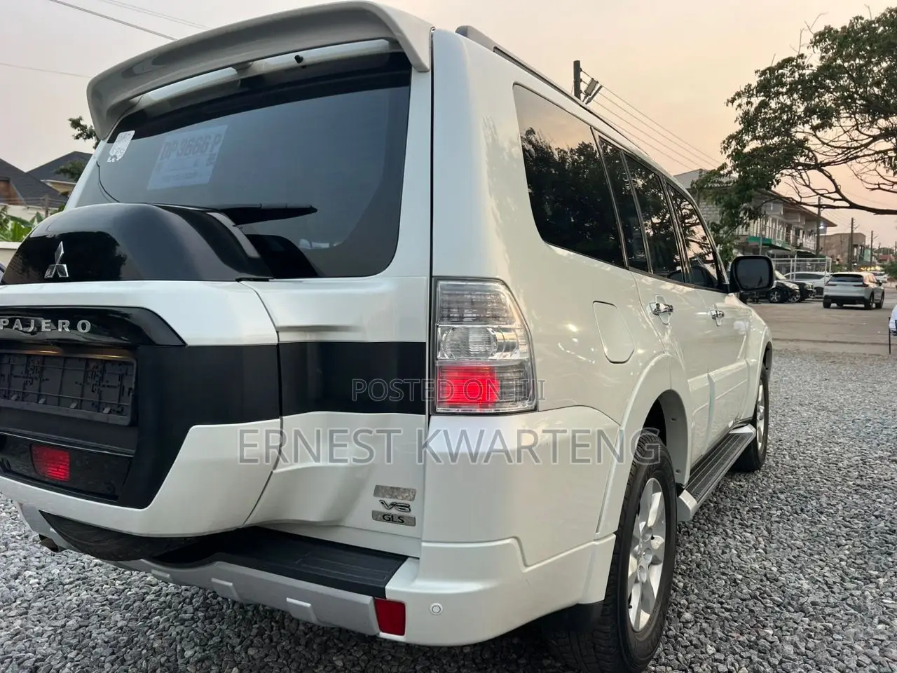 Mitsubishi Pajero 2017 White