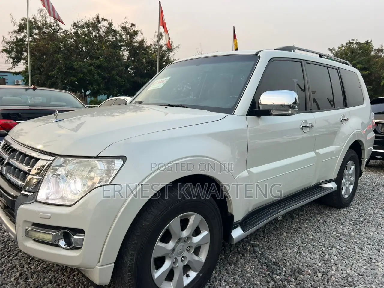 Mitsubishi Pajero 2017 White