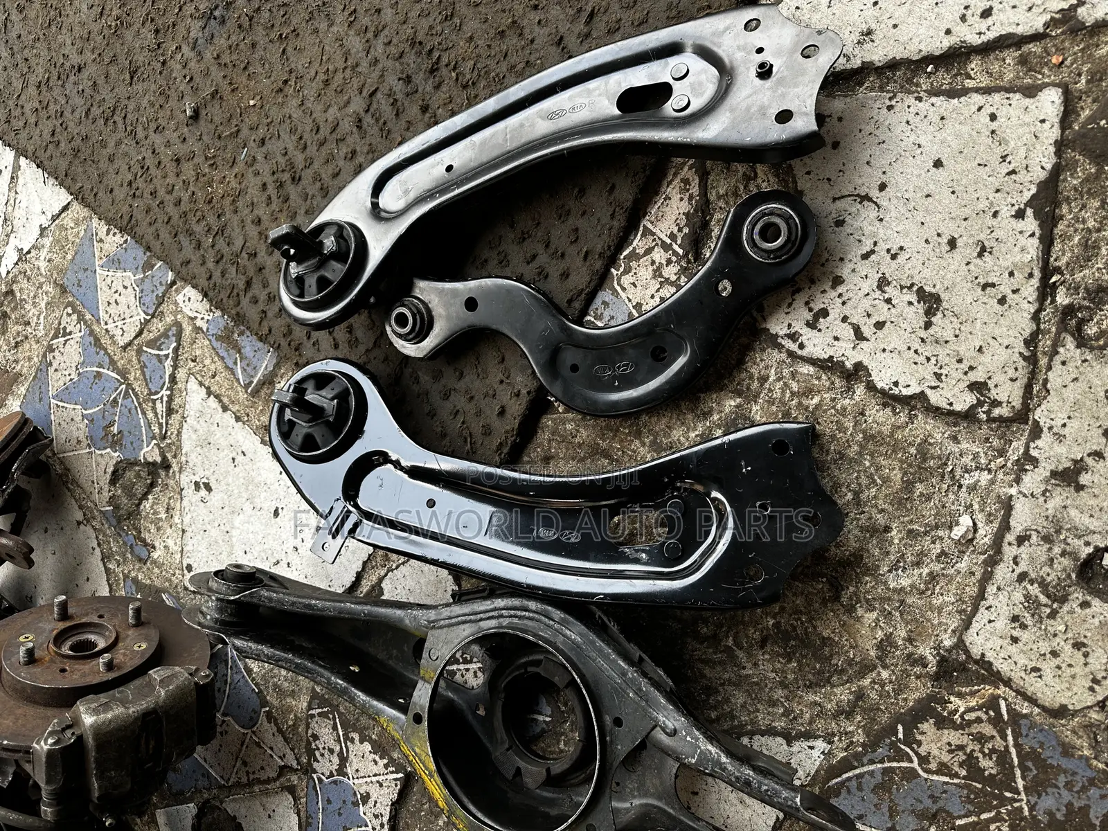 2020/2023 Hyundai Santafe Back Arms